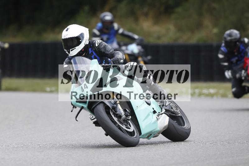 /30 23.06.2025 Get Faster Caremotion ADR/Rider Academy gruen/44